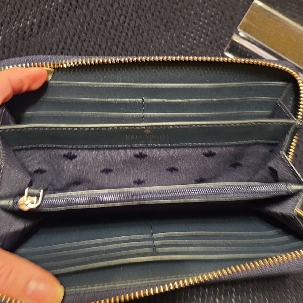 Kate Spade Navy & Cream Striped Wallet with Cherry Accent...like New! - Picture 6 of 11